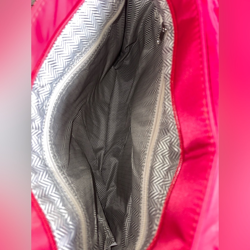 TravelSmith Red Tote Travel Bag NWT - Picture 6 of 9
